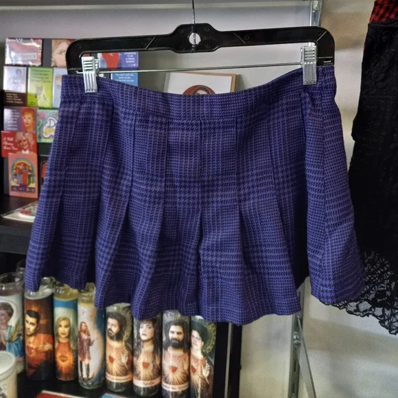 Vintage mini pleated school girl skirt! - Picture 3 of 5